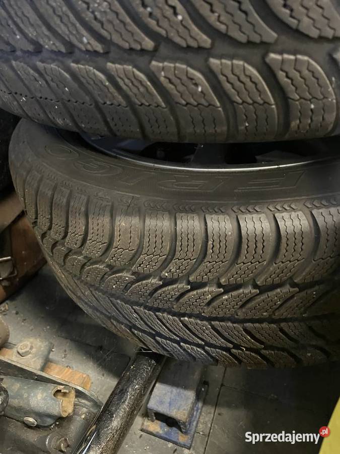 Felgi aluminiowe honda civic IX z oponami śląskie