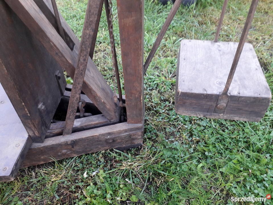 Przedwojenna waga dziesiętna Pogórska Wola