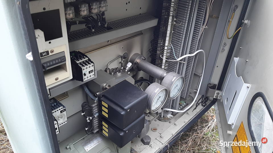 Wyłącznik 110kV w izolacji gazu SF6 3AQ1EG