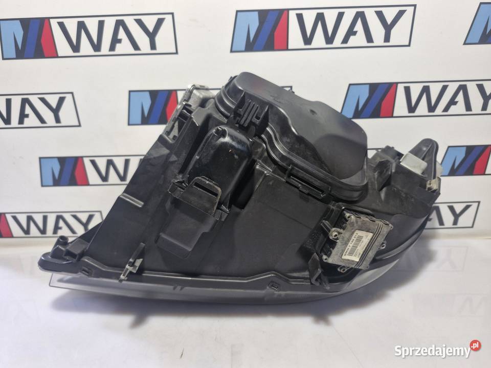 BMW E90 E91 LAMPA PRAWY PRZÓD BIXENON SKRĘTNA