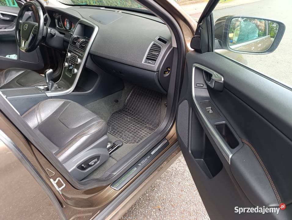 Volvo XC 60 20D 150 Wersja Summum Dzierżoniów