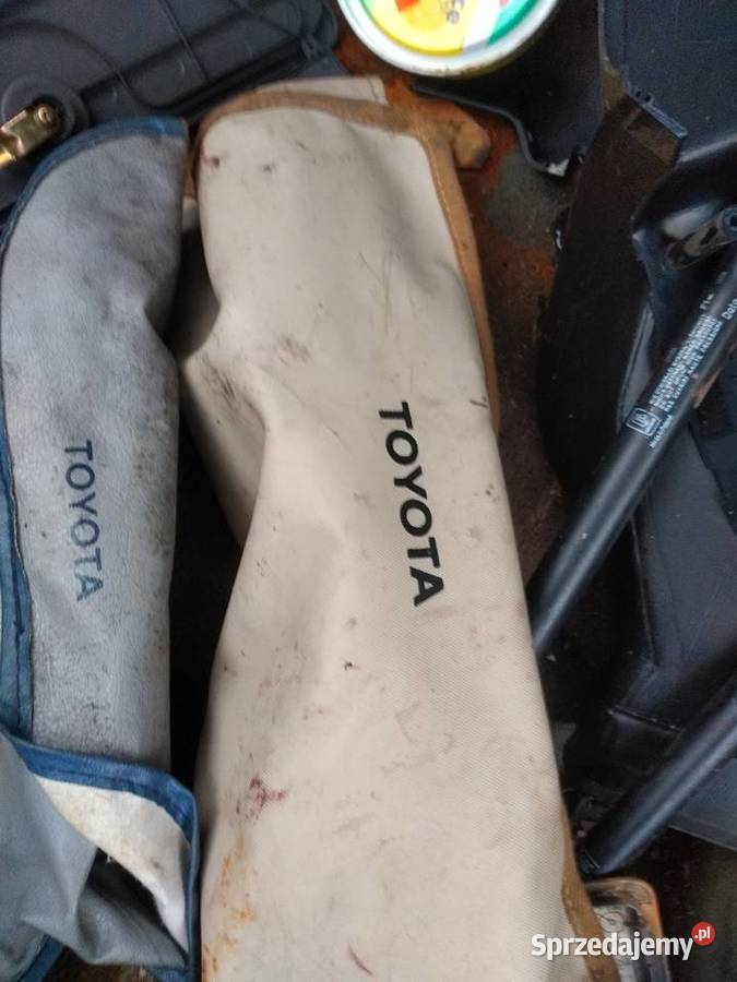 Toyota Supra MK3 Anglik cała oryginalna Leśna