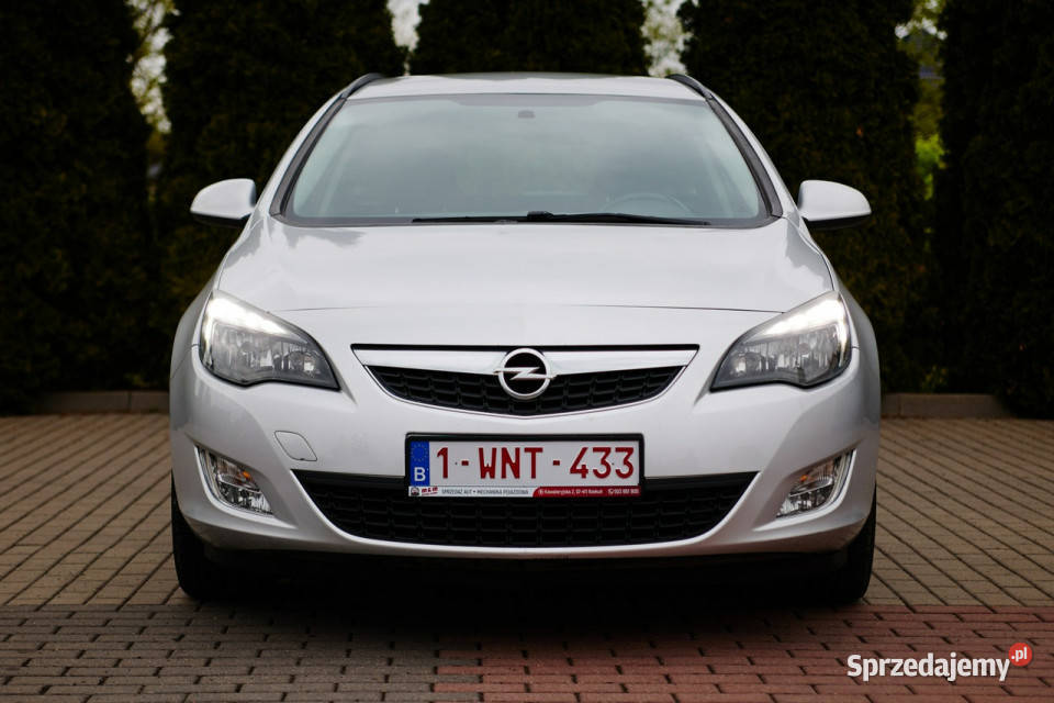 Opel Astra Sports Tourer J 20092019 światła do jazdy dziennej Rzekuń