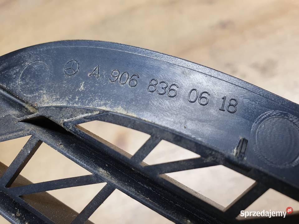 MERCEDES W906 KRATKA LEWA MASKI PRZÓD Międzychód