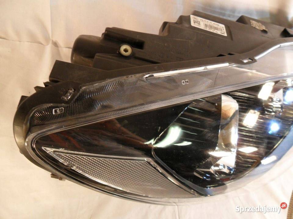Reflektor Przód strona prawa Ford Kuga III Nowy Tomyśl