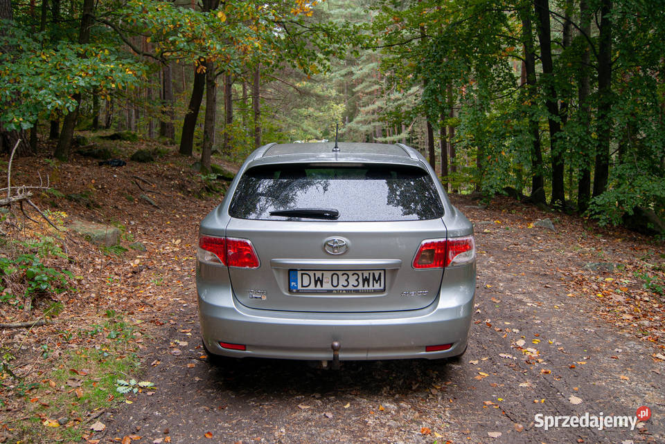 Toyota Avensis T27 nieuszkodzony Świdnica sprzedam