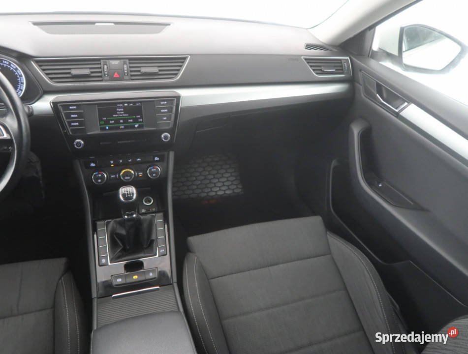 Skoda Superb 20 TDI manualna Bielany Wrocławskie