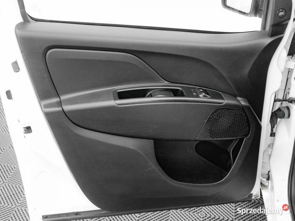 Fiat Doblo GD004XRDoblo Maxi 16 MJ SX Kcof wielofunkcyjna kierownica Gdańsk