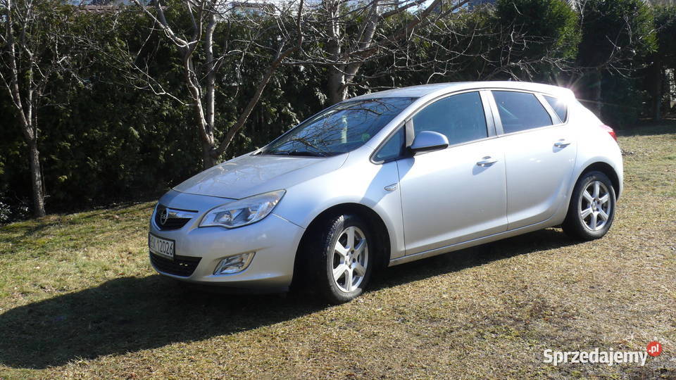 OPEL ASTRA J 16 benzyna 2011r 4/5 Sokółka sprzedam