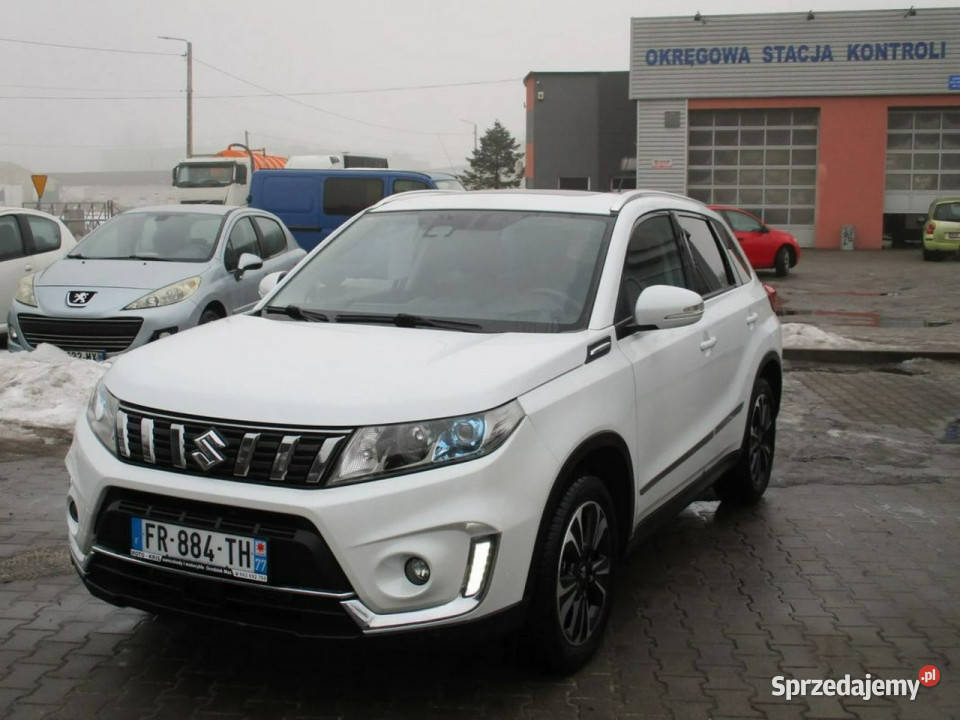 Suzuki Vitara Suzuki Vitara 10 Boosterjet światła do jazdy dziennej mazowieckie Kozerki