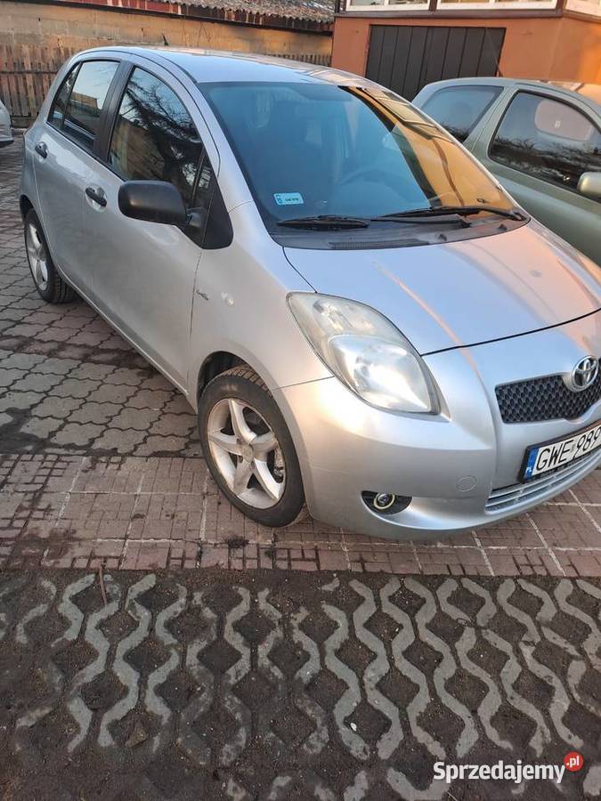 Sprzedam toyotę yaris Luzino