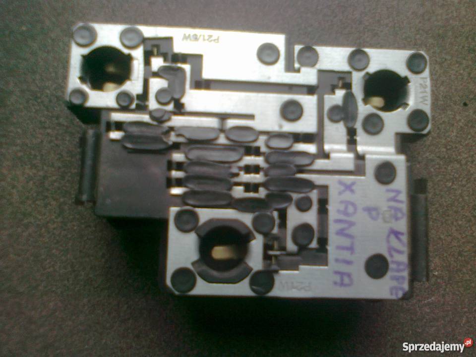 CITROEN XANTIA WKŁAD LAMPY TYŁ PRAWY NA KLAPĘ Pruszków sprzedam