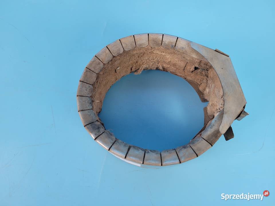 CASE IH PUMA 145 12r IZOLATOR WYDECHU 84322812 Układ wydechowy Kolno