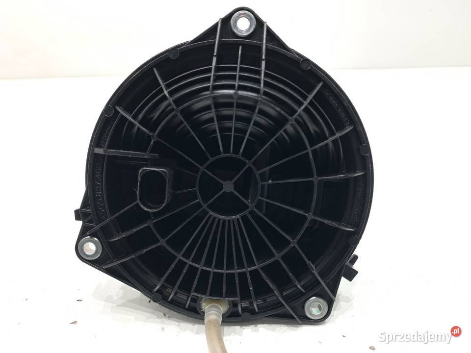 KLAMKA KLAPY TYŁ VW GOLF VII 5G9827469D Kombi