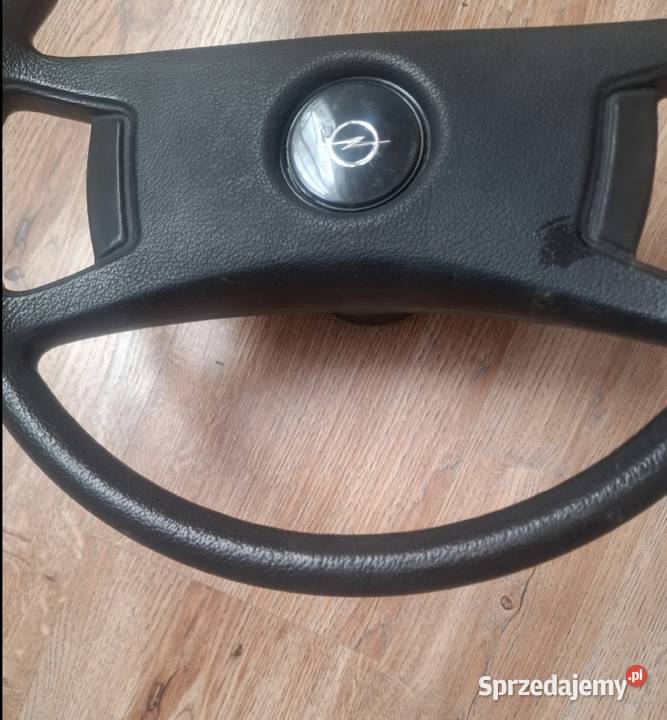 Kierownica opel manta oryginal Rok produkcji 1977 Części samochodowe małopolskie