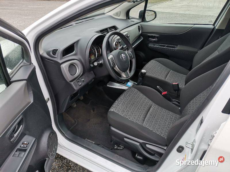 Bezwypadkowa i serwisowana Toyota Yaris 4/5 Tarnów