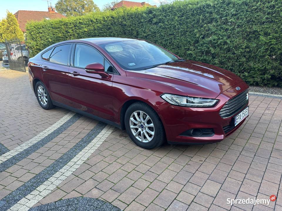 Ford Mondeo nieuszkodzony