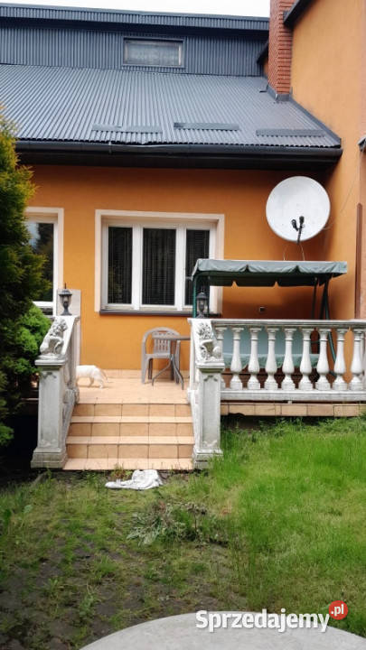 Dom z dodatkowym domkiem i dużą działką 30 ar