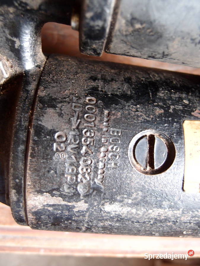 Rozrusznik Bosch 12V 9 zębów 06kW Produkcja PRL osobowe łódzkie