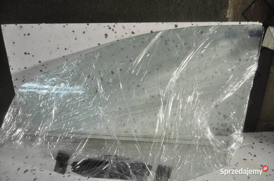 Mercedes Sklasa W221 Szyba przód lewa Przód osobowe Sierakowice