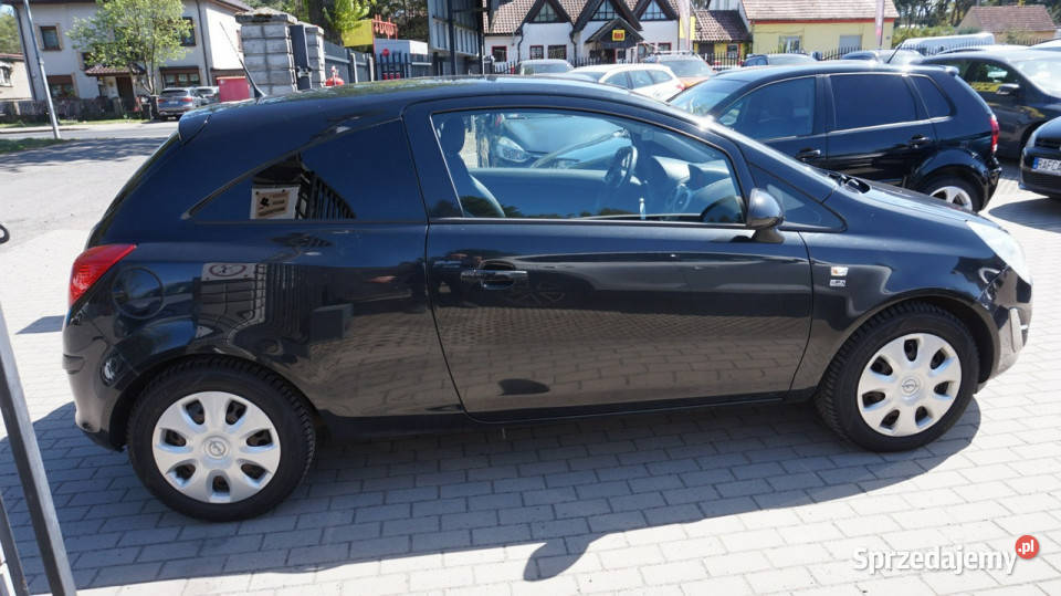 Opel Corsa zarejestrowany ubezpieczony Gwarancja 44400km