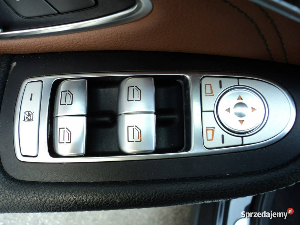 Mercedes GLC 250 sprzedam ładnego MERCEDESA GLC tempomat Mercedes-Benz Lublin