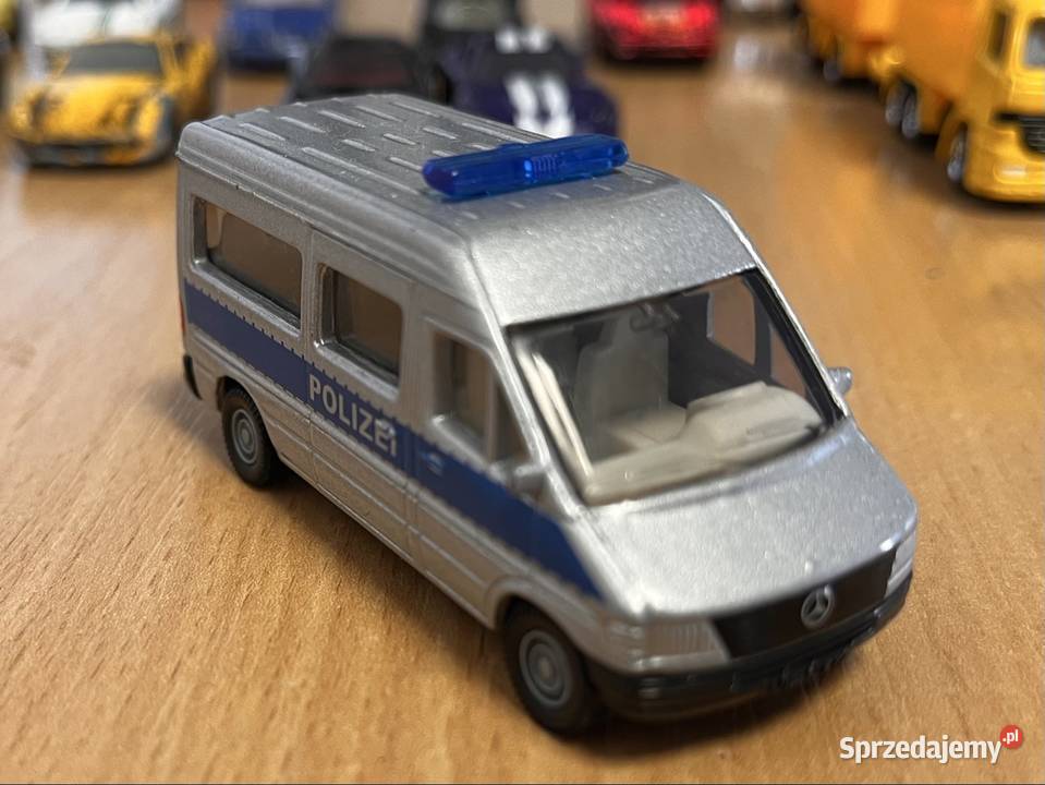 Kolekcjonerski model radiowozu MercedesBenz Grudziądz