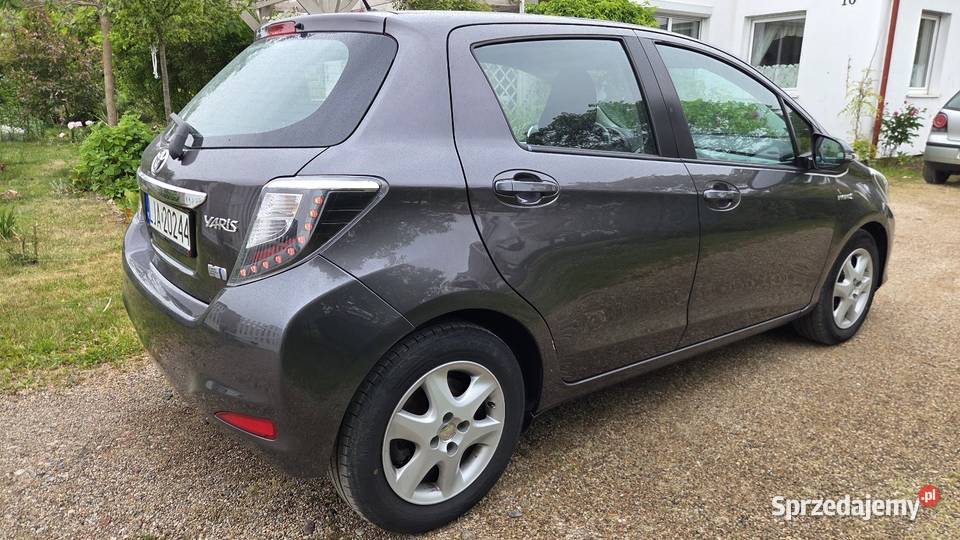Toyota Yaris Hybryda Automat ogrzewanie postojowe Gdańsk