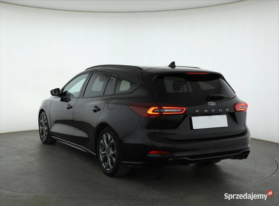 Ford Focus 10 MHEV światła przeciwmgielne