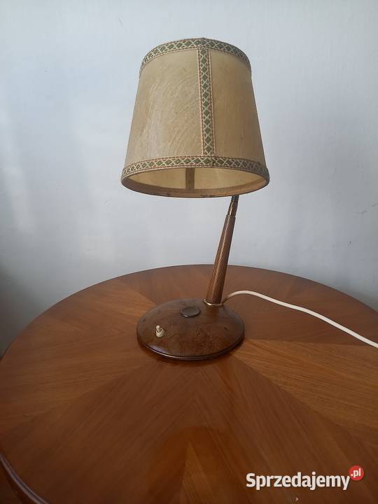 Lampka z abażurem lata 60 ub wieku Skierniewice