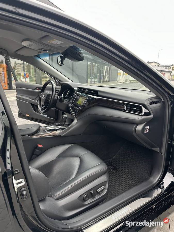 Sprzedam Toyotę Camry 2020r Executive podgrzewane fotele Wrocław