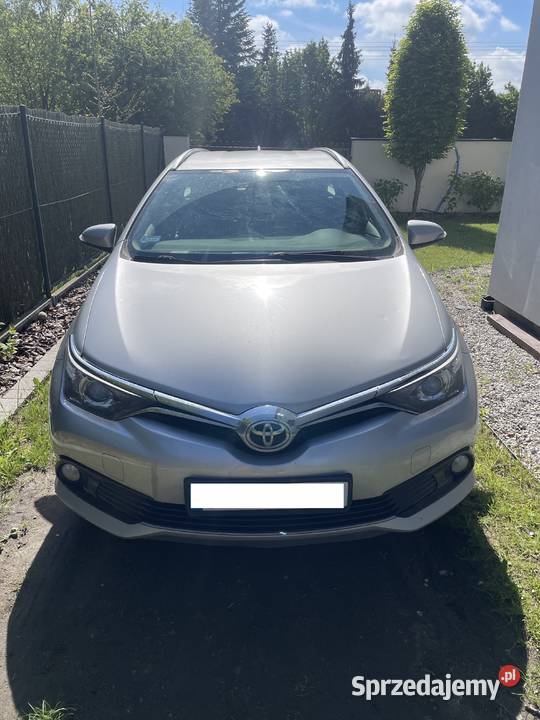 Toyota Auris 16 kombi LPG Comfort Poznań
