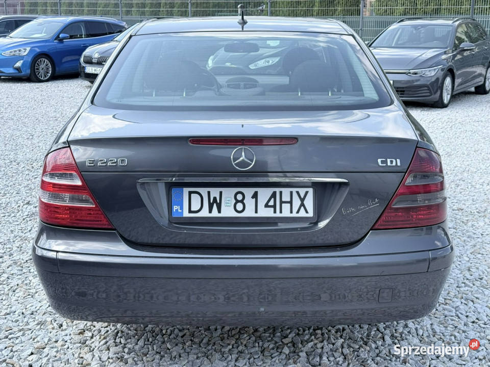 Mercedes E 220 22 CDI 150 2002r klimatyzacja