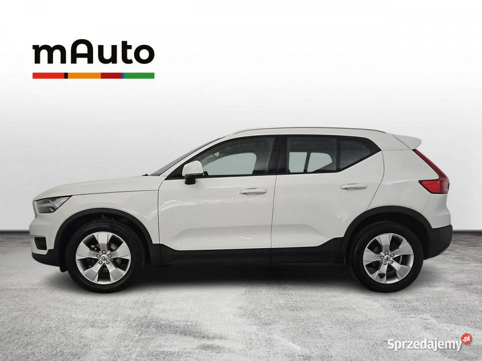 Volvo XC 40 T3 Momentum Pro Z Polskiego Salonu Warszawa sprzedam