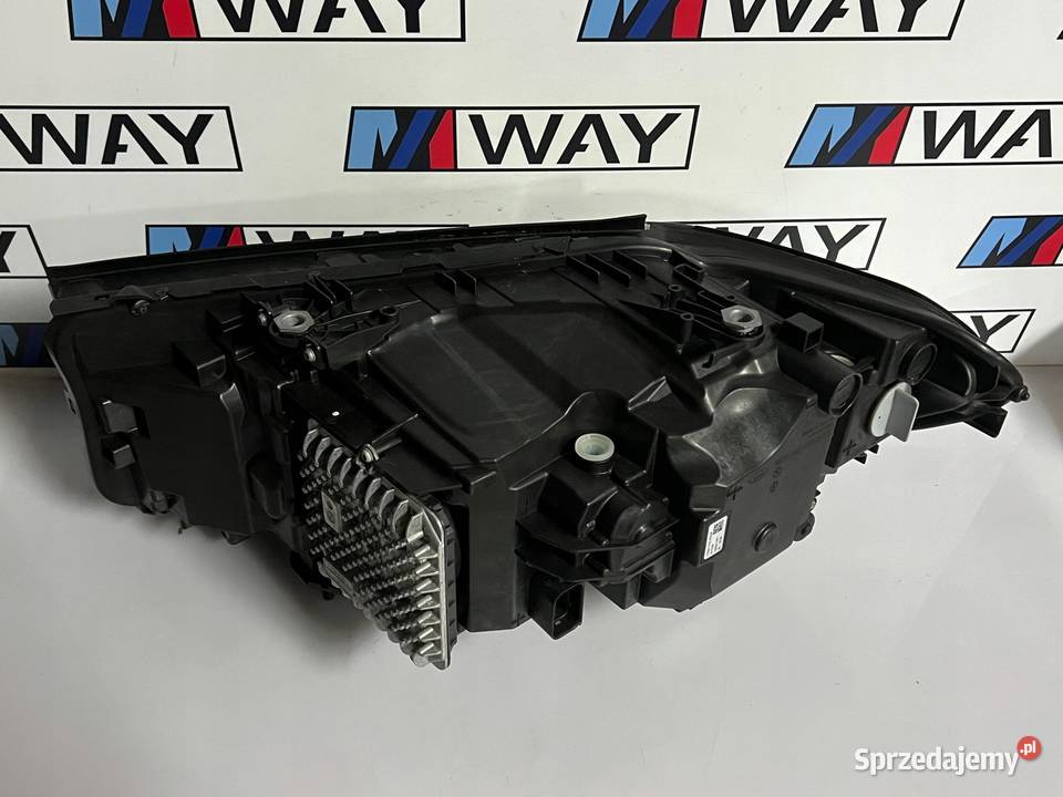 BMW G30 G31 LAMPA PRAWA PRZÓD FULL LED KOMPLETNA osobowe