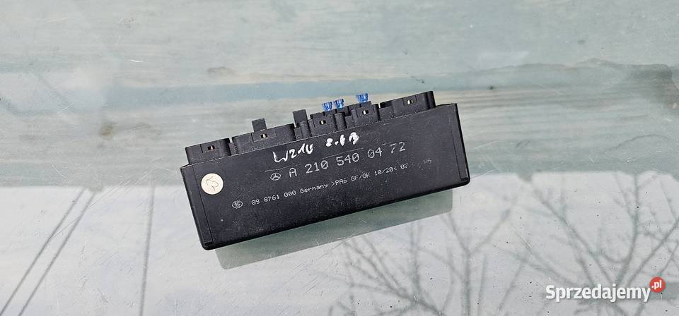 Moduł sterownik mercedes w210 2105400472 Rok produkcji 1996