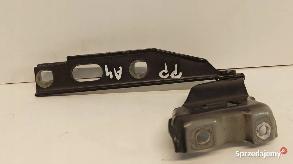 Zawias maski prawy AUDI A4 B8 8K0823302D