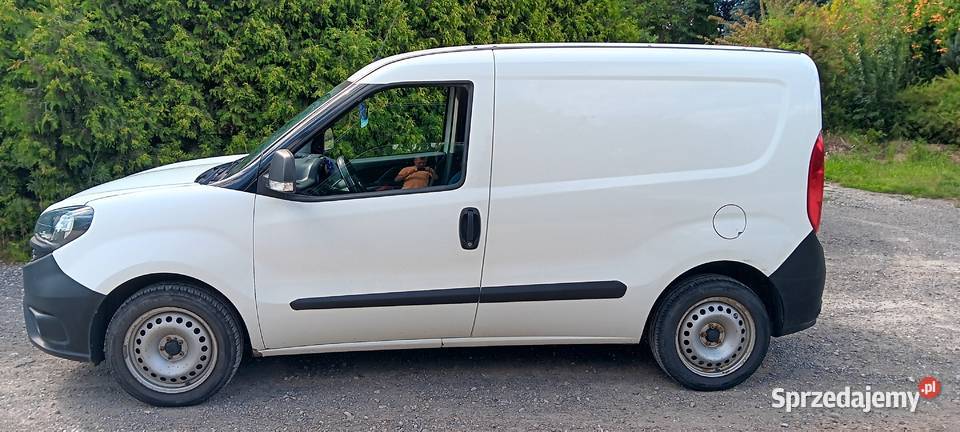 Sprzedam fiat doblo cargo 14blpg Fiat