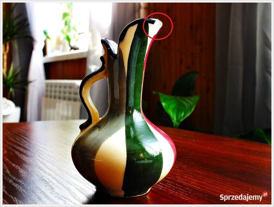 Stary kolorowy wazonik ceramiczny Sygnowany z sprzedam