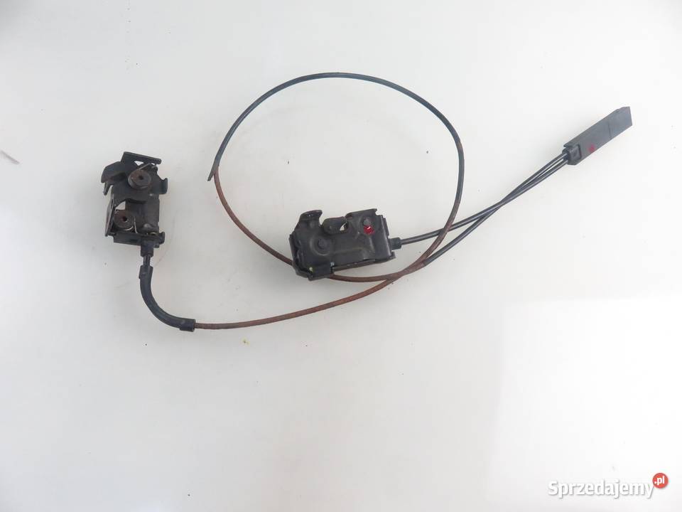 ZAMEK MASKI MERCEDESBENZ KLASA C TModel S204