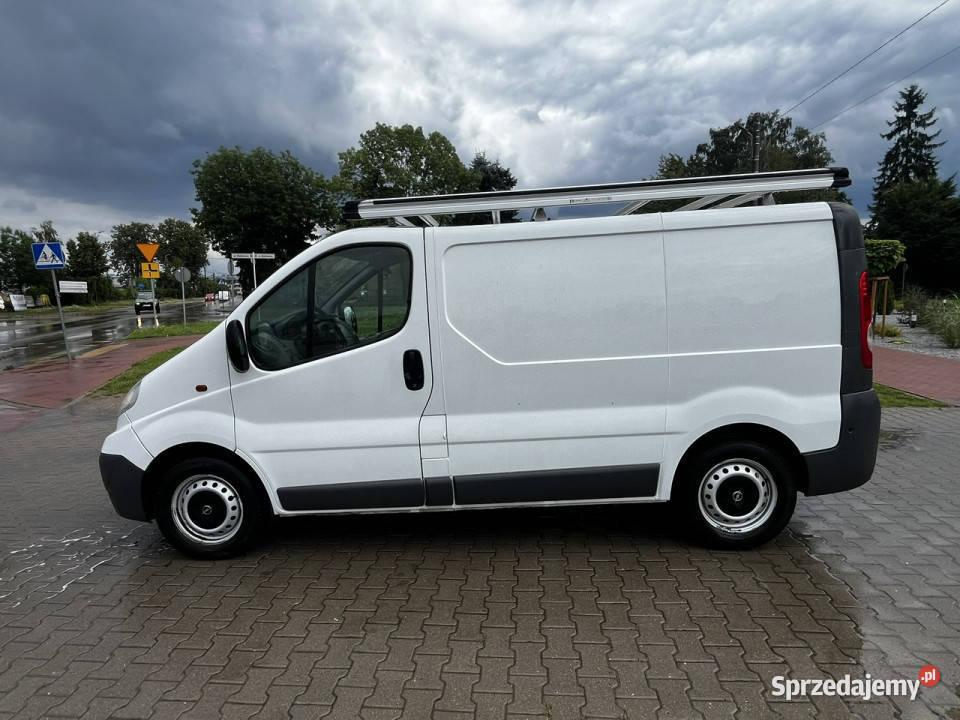 Opel Vivaro Opel Vivaro Lift 20CDTi 2014r Navi centralny zamek sprzedam