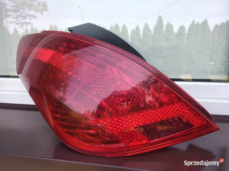 Peugeot 308 T7 hatchback lampa tył tylna lewa osobowe Sieradz