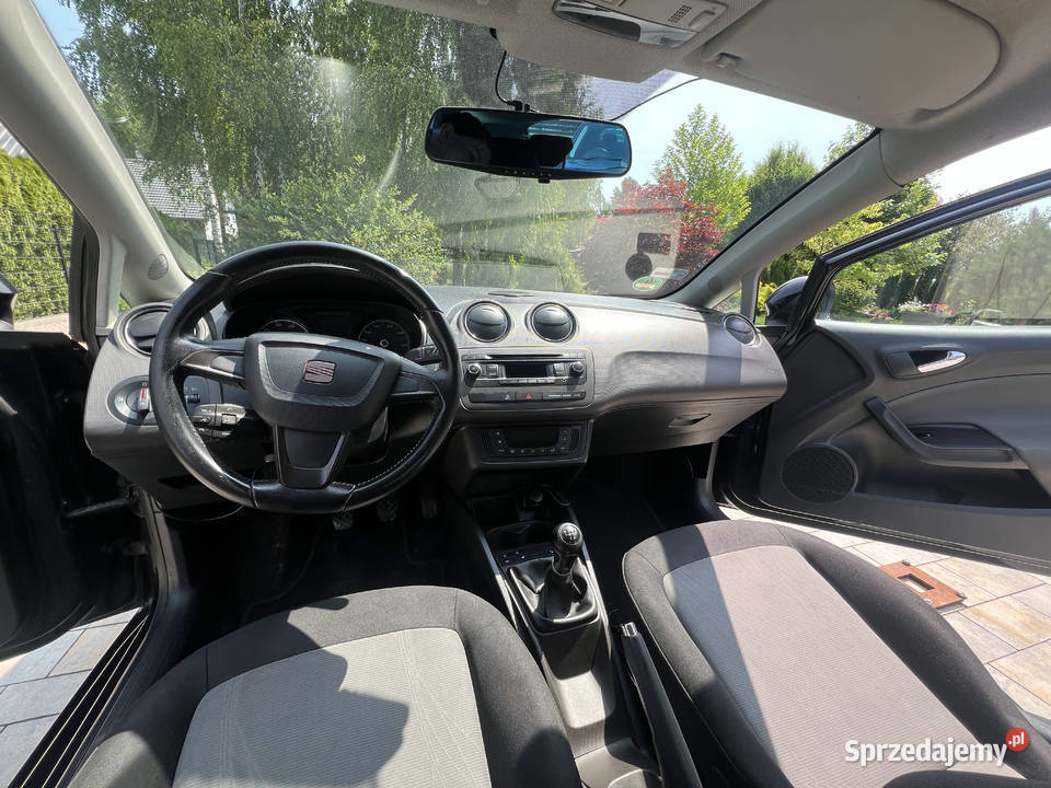 Seat Ibiza IV 12 Benzyna 2013 r 194 000 Czarny podkarpackie Rzeszów