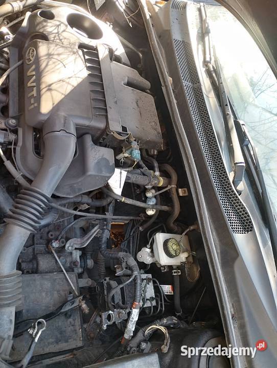 Yaris na części 13vvti Sosnowiec sprzedam