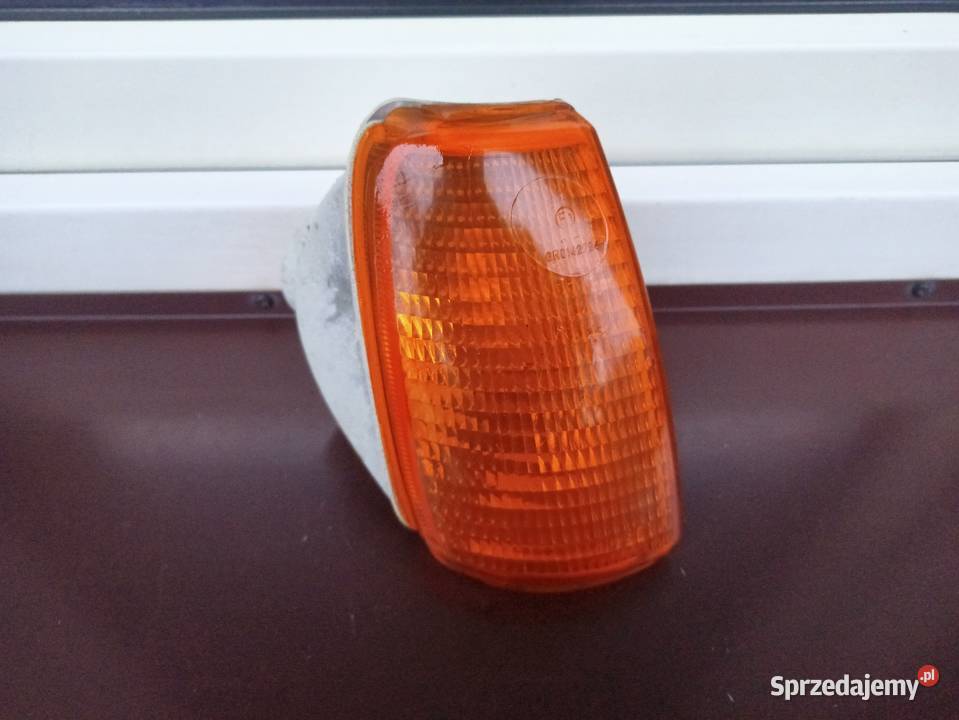 VW Polo III 86c2f kierunkowskaz kierunek migacz osobowe Sieradz