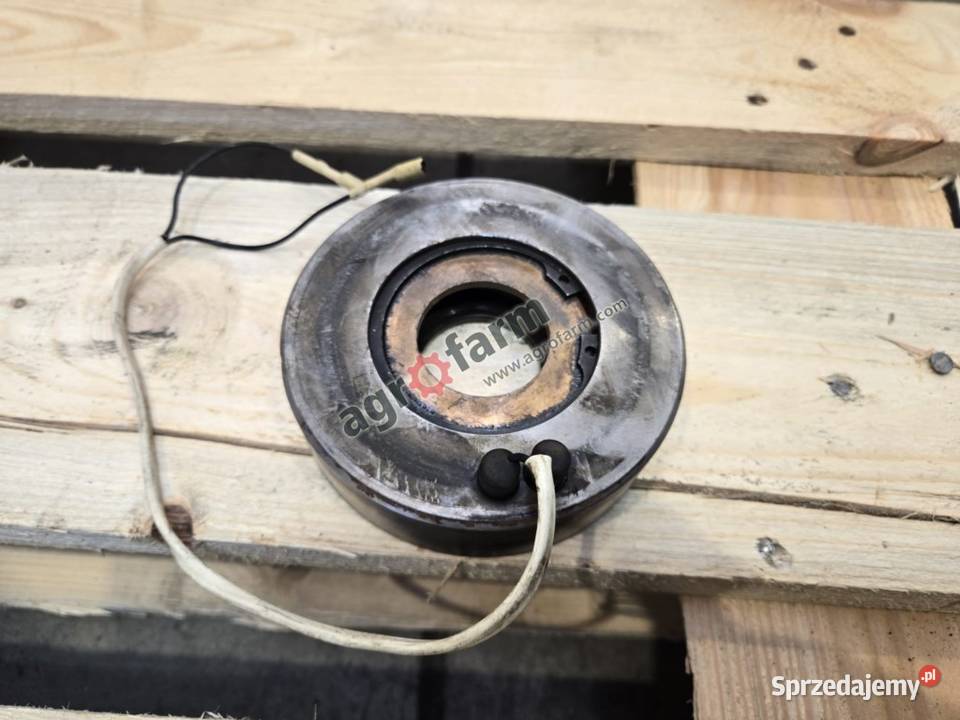 Magnes blokady dyferencjału FWD Fendt 611 612 Układ kierowniczy i oś przednia Byków sprzedam