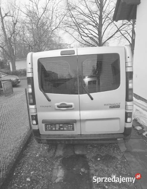 Syndyk sprzeda samochód osobowy Renault Trafic Koło