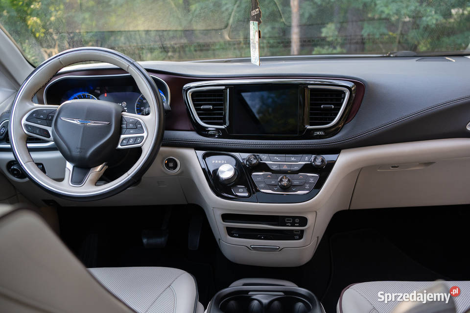 Chrysler Pacifica 2017 czujnik martwego pola Ostrowiec Świętokrzyski