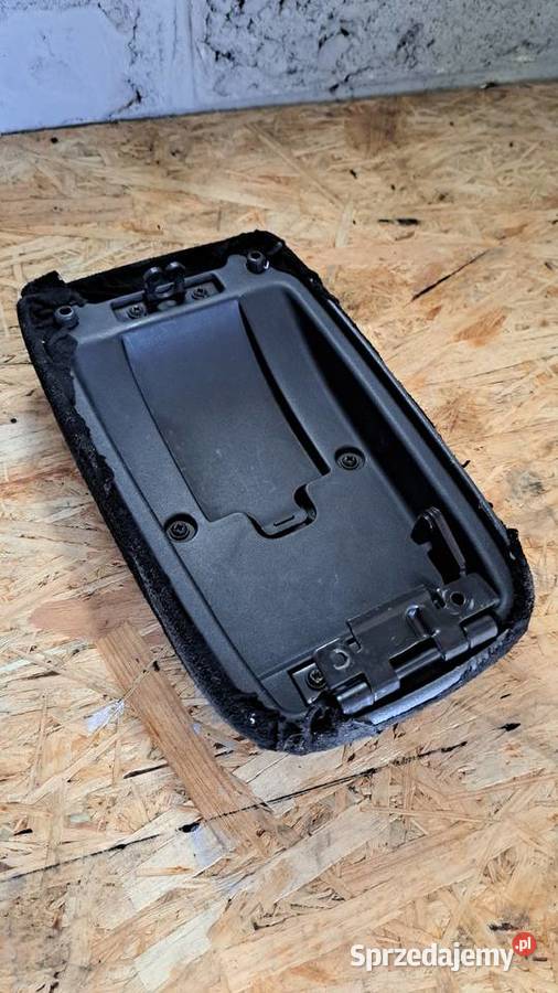 Honda Civic 6 MAMB Podłokietnik szary osobowe Kępno