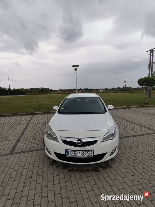 Opel Astra j 20 cdti radio Mielec sprzedam